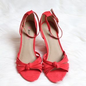 ✨NEW✨ Just Fab wedge sandal